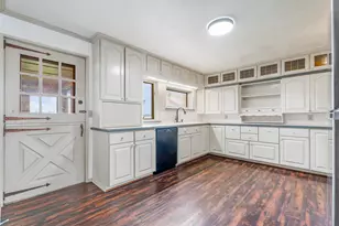 683 Waverly Rd, La Porte, IN 46350 - Photo 17