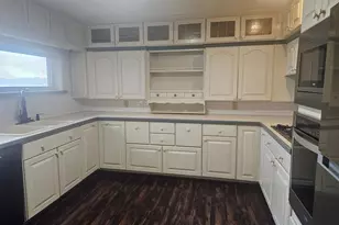 683 Waverly Rd, La Porte, IN 46350 - Photo 17