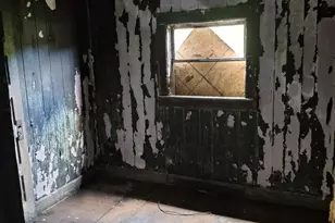 3912 Virginia St, Gary, IN 46409 - Photo 5