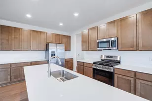 11015 Delta Dr, Dyer, IN 46311 - Photo 9