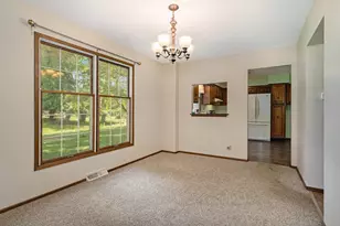 1952 Galena Ct, Valparaiso, IN 46385 - Photo 5