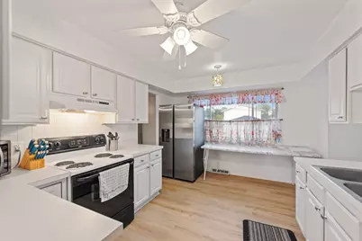 551 N Union Place, Gary, IN 46403 - Photo 9