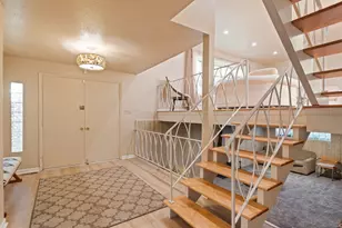 551 N Union Pl, Gary, IN 46403 - Photo 3