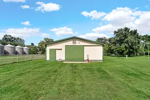 114 E Jersey St, Hanna, IN 46340 - Photo 31