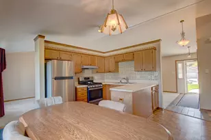 13100 Snowberry Ln, Saint John, IN 46373 - Photo 9