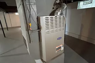 36 N Linda St, Hobart, IN 46342 - Photo 13