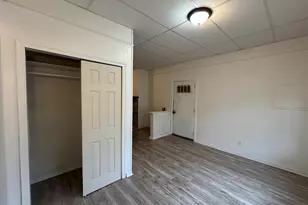 36 N Linda St, Hobart, IN 46342 - Photo 9