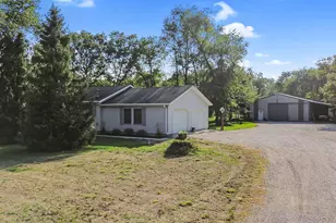 9176 N 200 E, Lake Village, IN 46349 - Photo 7