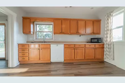 401 E Barker Avenue, Michigan City, IN 46360 - Photo 7