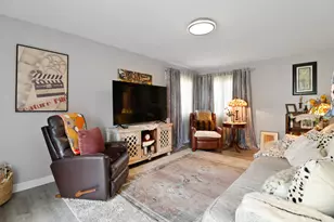 2111 Tupelo Ln, Chesterton, IN 46304 - Photo 7