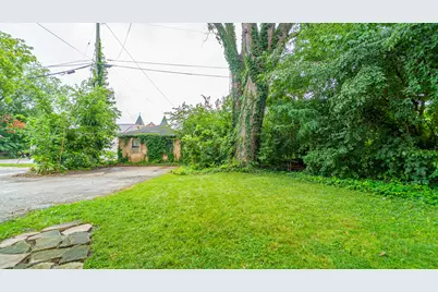 1025 Indiana Avenue, La Porte, IN 46350 - Photo 7