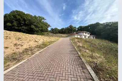 8000 Forest Avenue, Gary, IN 46403 - Photo 5