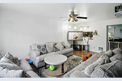 2110 Yorktowne Drive, Valparaiso, IN 46383 - Photo 7