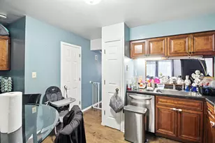 2110 Yorktowne Dr, Valparaiso, IN 46383 - Photo 11