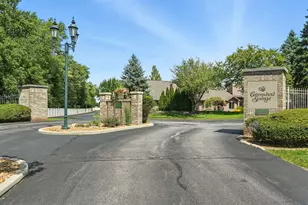 622 Brookside Dr, Crown Point, IN 46307 - Photo 5