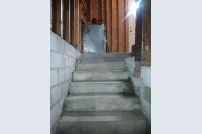 2243 W 10th Place, Gary, IN 46404 - Photo 21