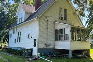 484 Grove Ave, Valparaiso, IN 46385 - Photo 27