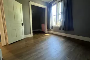 484 Grove Ave, Valparaiso, IN 46385 - Photo 15