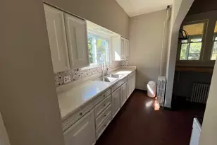 484 Grove Ave, Valparaiso, IN 46385 - Photo 7