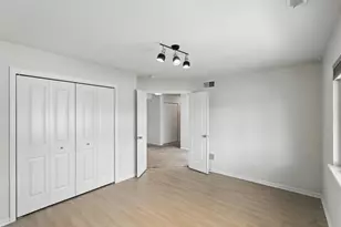 13926 Breakwater Ln, Cedar Lake, IN 46303 - Photo 11