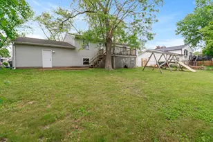 1710 Peachtree Dr, Valparaiso, IN 46383 - Photo 27