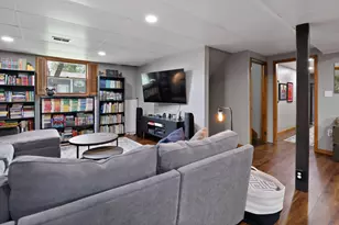 1710 Peachtree Dr, Valparaiso, IN 46383 - Photo 17