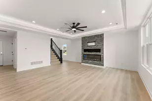 4298 W 77th Pl, Merrillville, IN 46410 - Photo 11