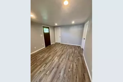 308 E Bates Street, Hebron, IN 46341 - Photo 3