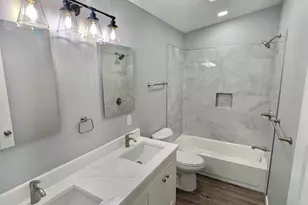 709 W Wilson St, Hebron, IN 46341 - Photo 9