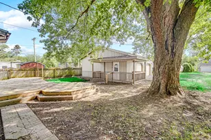 524 N Market St, Winamac, IN 46996 - Photo 15