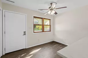 850 Jordan Cir, Schererville, IN 46375 - Photo 9