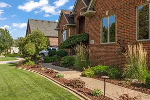 1127 Stonebridge Dr, Schererville, IN 46375 - Photo 3