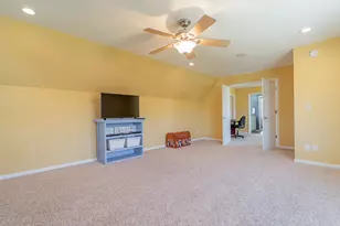 2255 Naples Dr, Valparaiso, IN 46385 - Photo 47