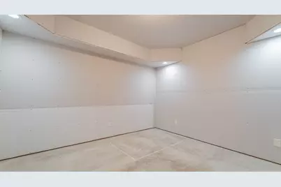 2255 Naples Drive, Valparaiso, IN 46385 - Photo 61