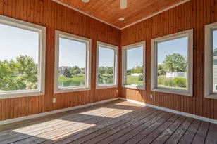 2255 Naples Dr, Valparaiso, IN 46385 - Photo 23