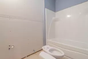 2255 Naples Dr, Valparaiso, IN 46385 - Photo 65