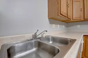 1239 Fox Hollow Dr, Chesterton, IN 46304 - Photo 11