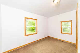 220 S Linda St, Hobart, IN 46342 - Photo 29