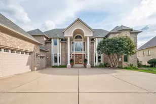 459 Surrey Hill Ln, Valparaiso, IN 46385 - Photo 5