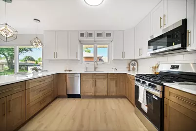 8304 Monroe Avenue, Munster, IN 46321 - Photo 11