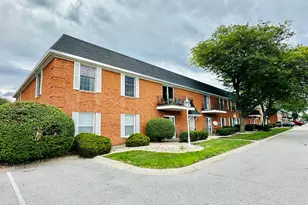 1618 Camellia Dr, Munster, IN 46321 - Photo 1