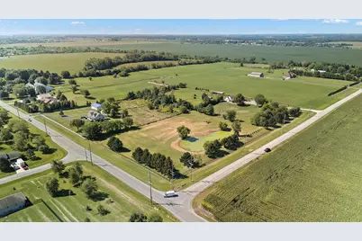 9715 W 157th Avenue, Lowell, IN 46356 - Photo 5