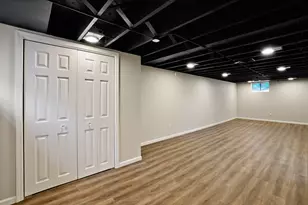 1107 W 63rd Ave, Merrillville, IN 46410 - Photo 21