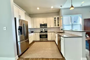 380 N Indiana Ave, Crown Point, IN 46307 - Photo 9