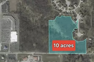 8610 E 109th Ave, Crown Point, IN 46307 - Photo 3