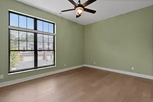 208 N Campbell St, Valparaiso, IN 46385 - Photo 15