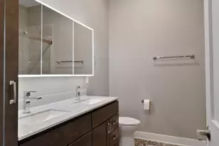 208 N Campbell St, Valparaiso, IN 46385 - Photo 17