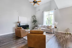 8109 Victoria Pl, Crown Point, IN 46307 - Photo 5