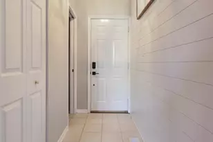 8109 Victoria Pl, Crown Point, IN 46307 - Photo 3