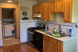 523 Hidden Oak Dr, Hobart, IN 46342 - Photo 7